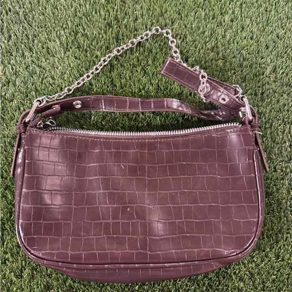 Elegant Brown Croc-Embossed Women's Bag - Picture 1 of 4